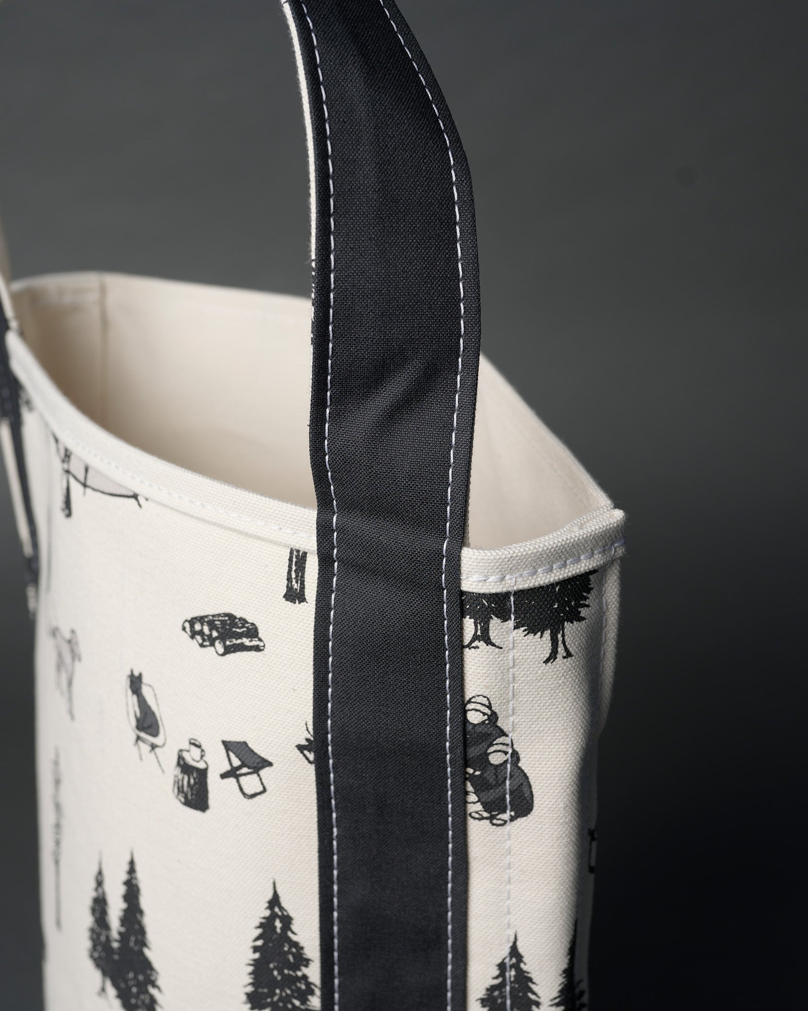 Gris × TEMBEA BAGUETTE TOTE Deep Grey