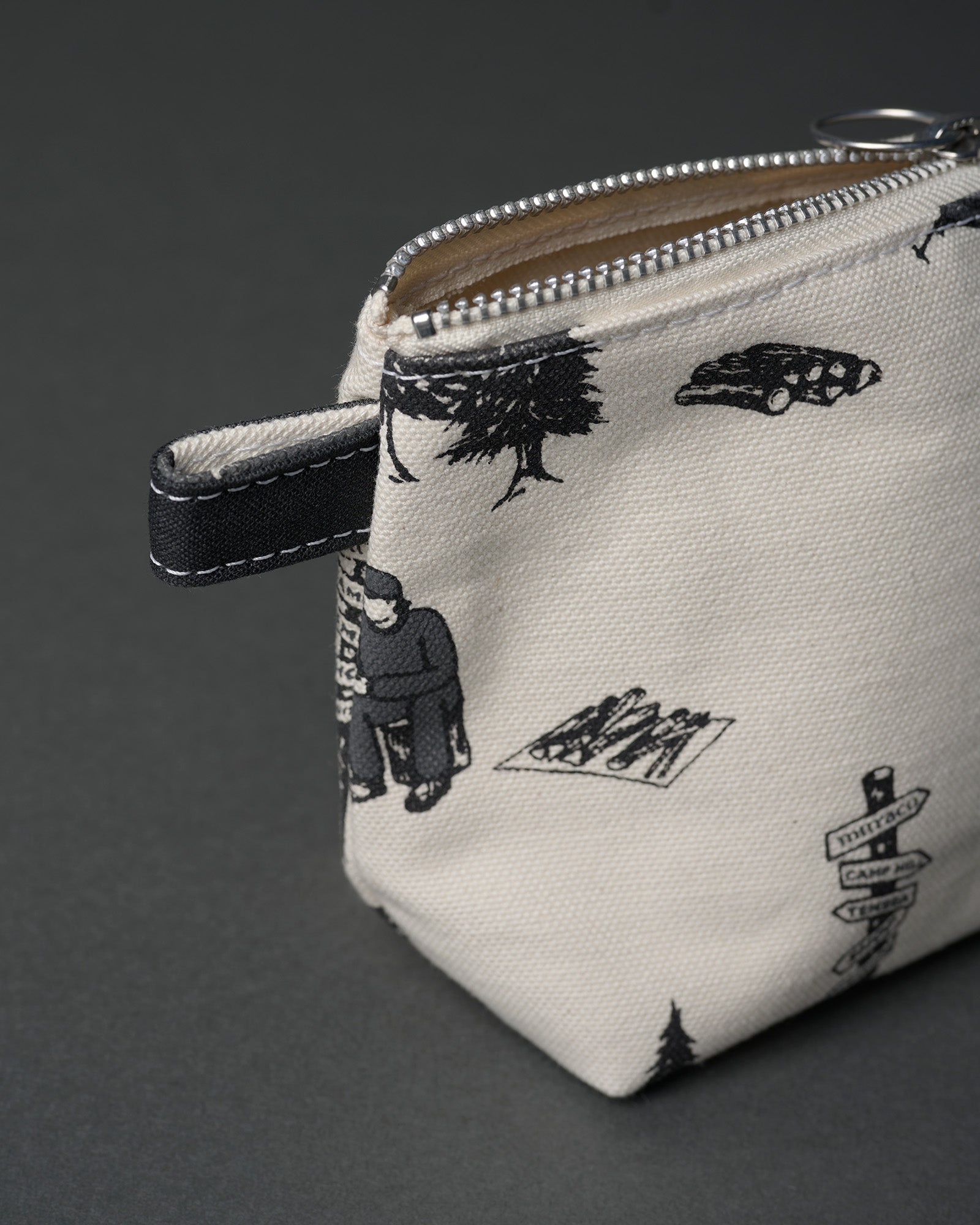 Gris × TEMBEA TOILETRY BAG MEDIUM Deep Grey